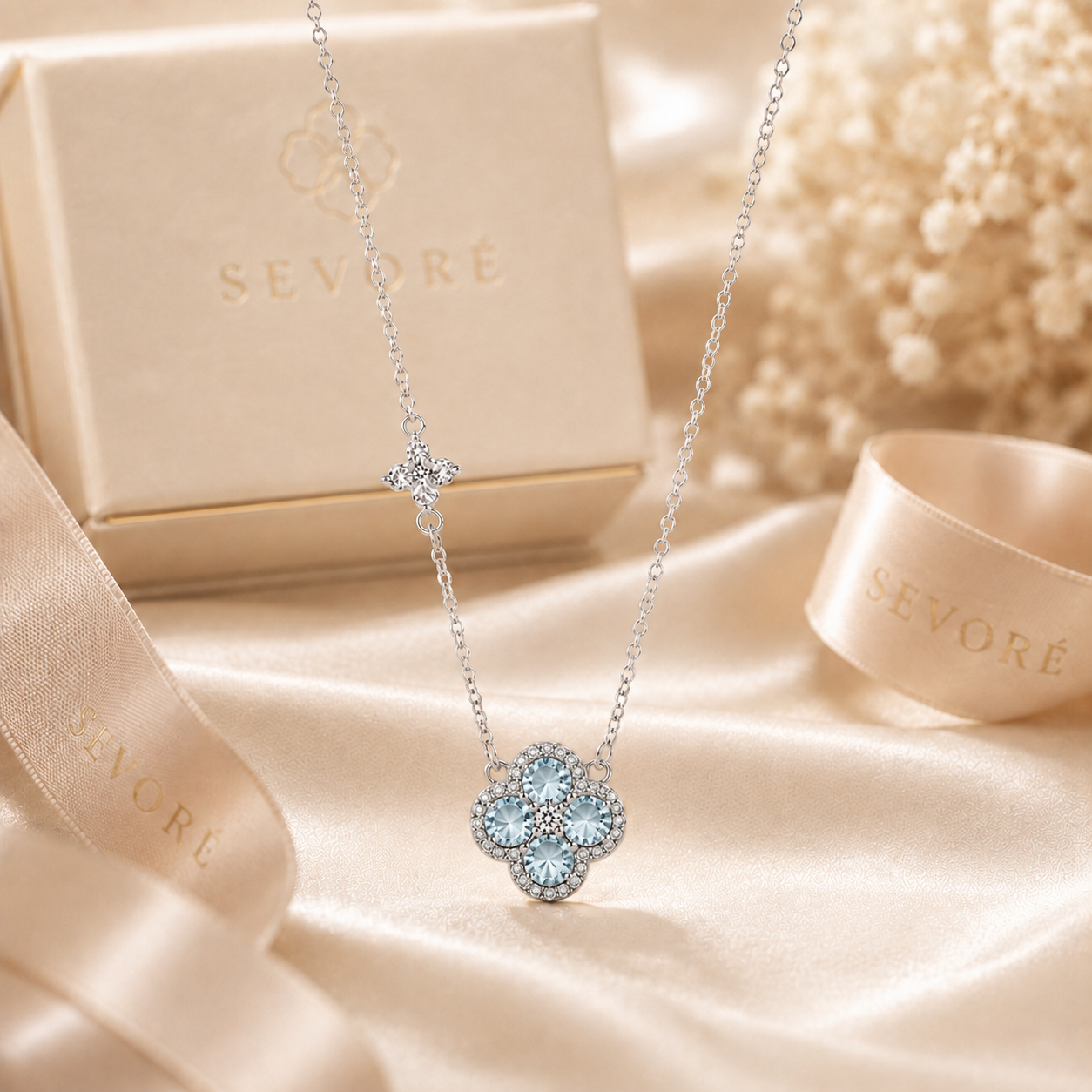 Amélie Clover Necklace