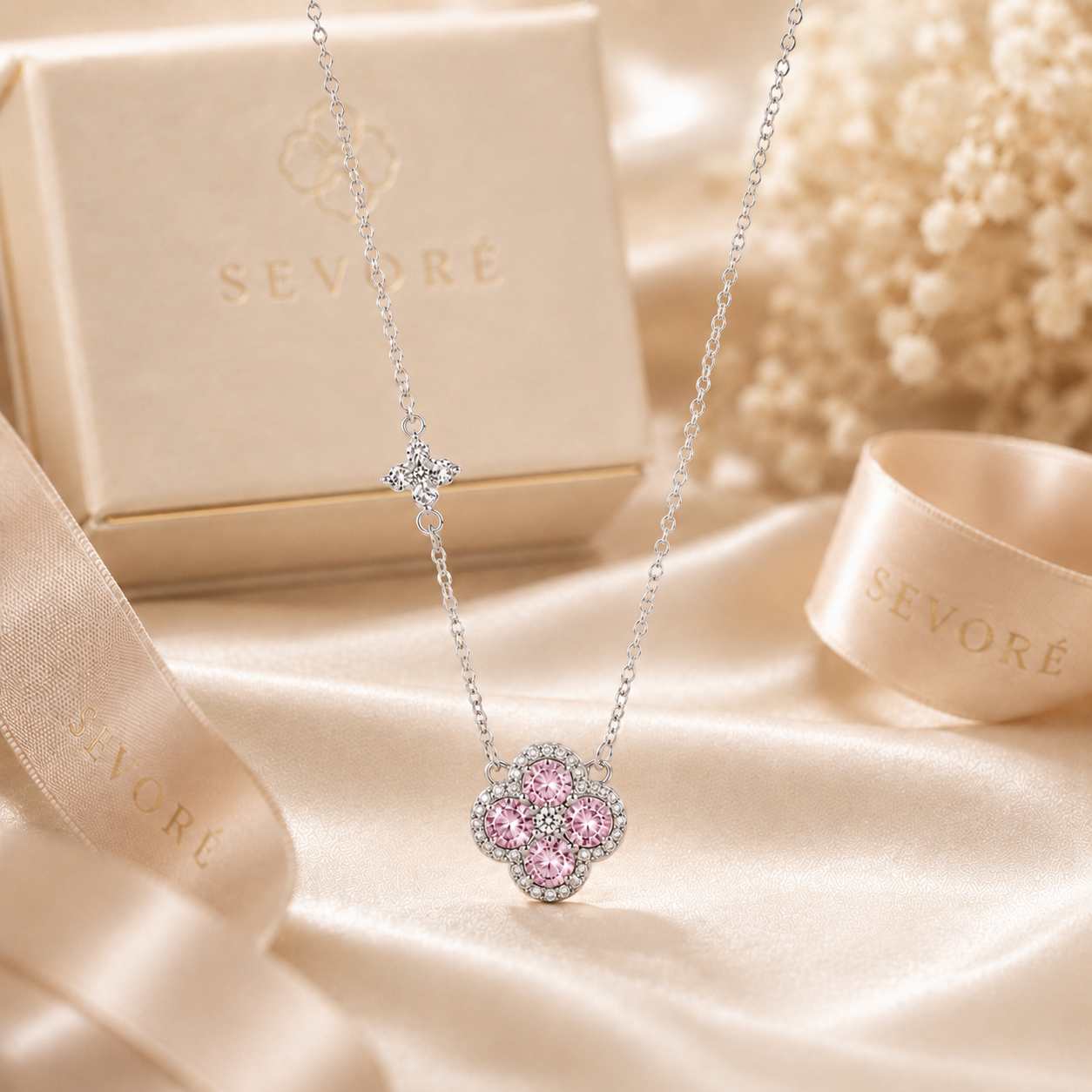 Amélie Clover Necklace